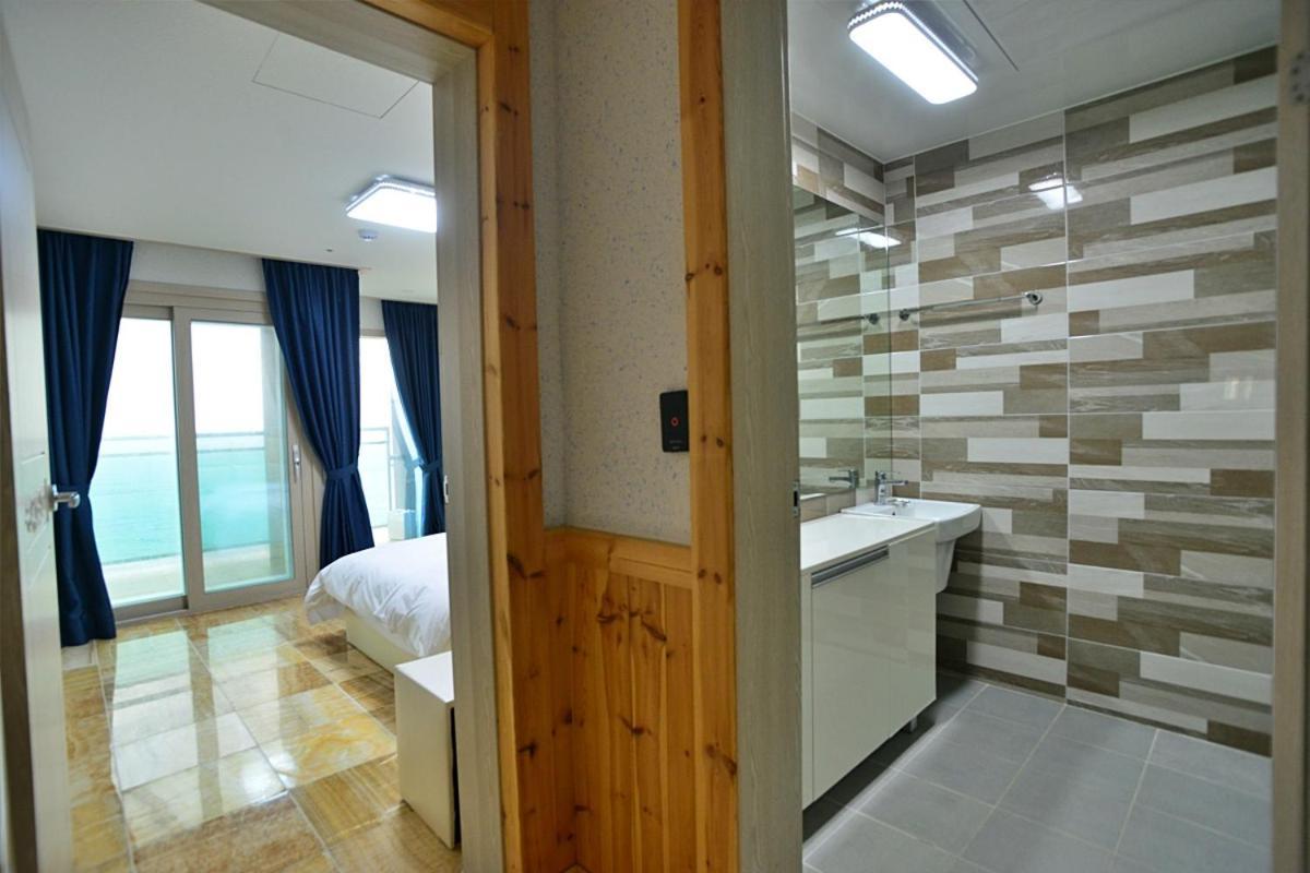 The Four Hills Jeju Hotel Bagian luar foto