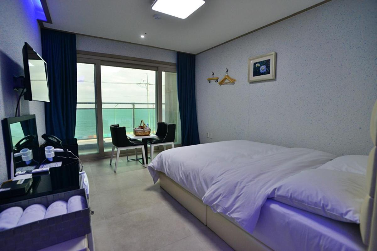 The Four Hills Jeju Hotel Bagian luar foto