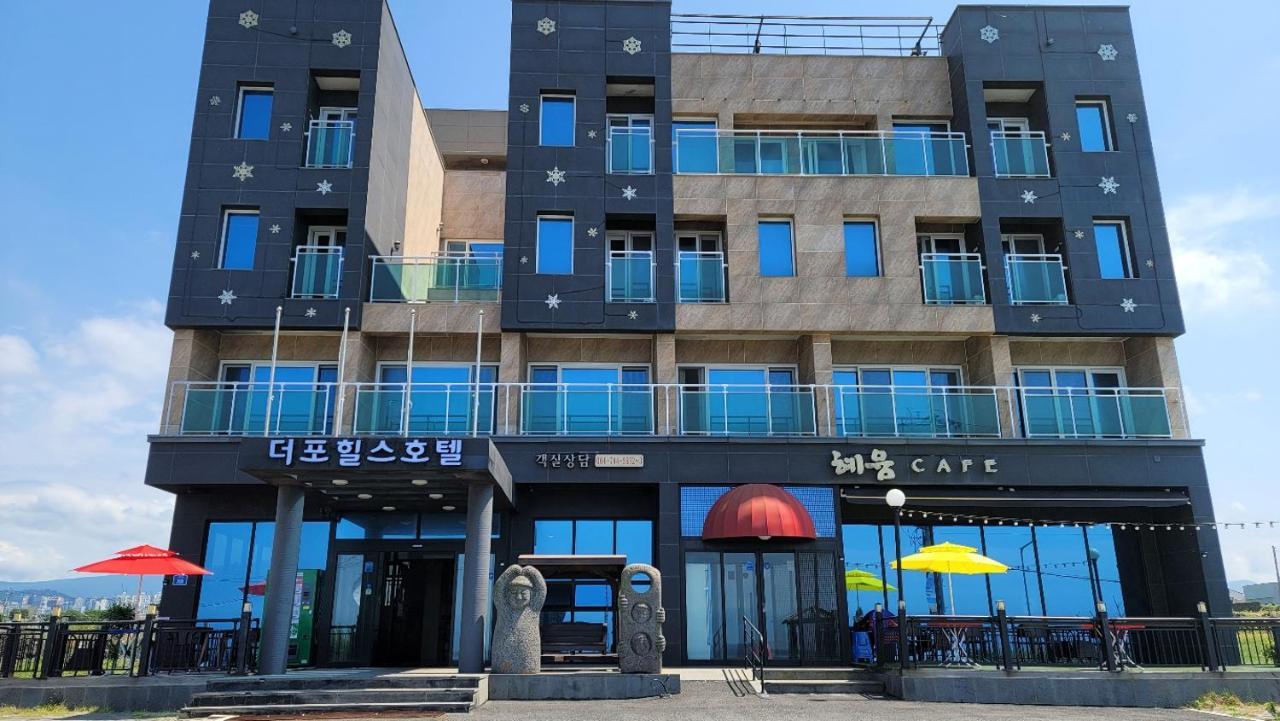 The Four Hills Jeju Hotel Bagian luar foto