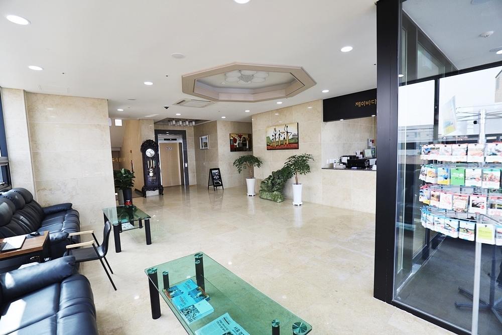 The Four Hills Jeju Hotel Bagian luar foto